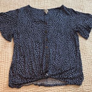 Cómo Vintage Leopard Print Button-Up Tie Women's Top